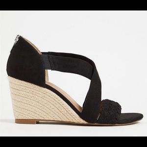 Torrid Cross Strapped MIDI Wedge Black Size 10.5